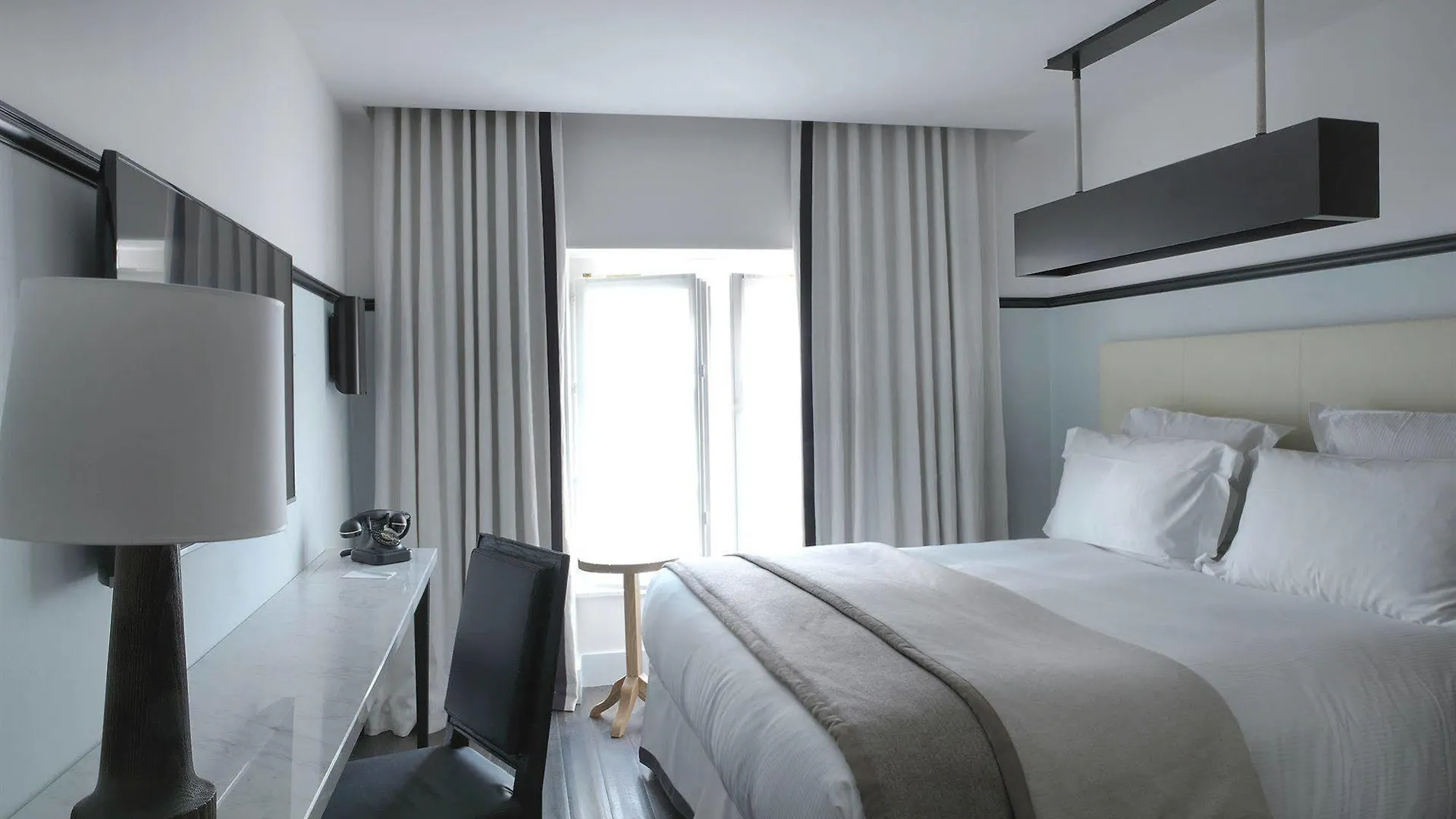 The Chess Hotel Paris