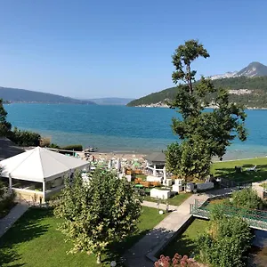 Apartment Panoramique D'annecy: Atypique Résidence Avec Privée Duingt